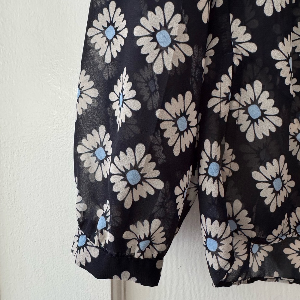 LOFT Navy Blue and Cream Floral Sheer Blouse - Picture 6 of 9